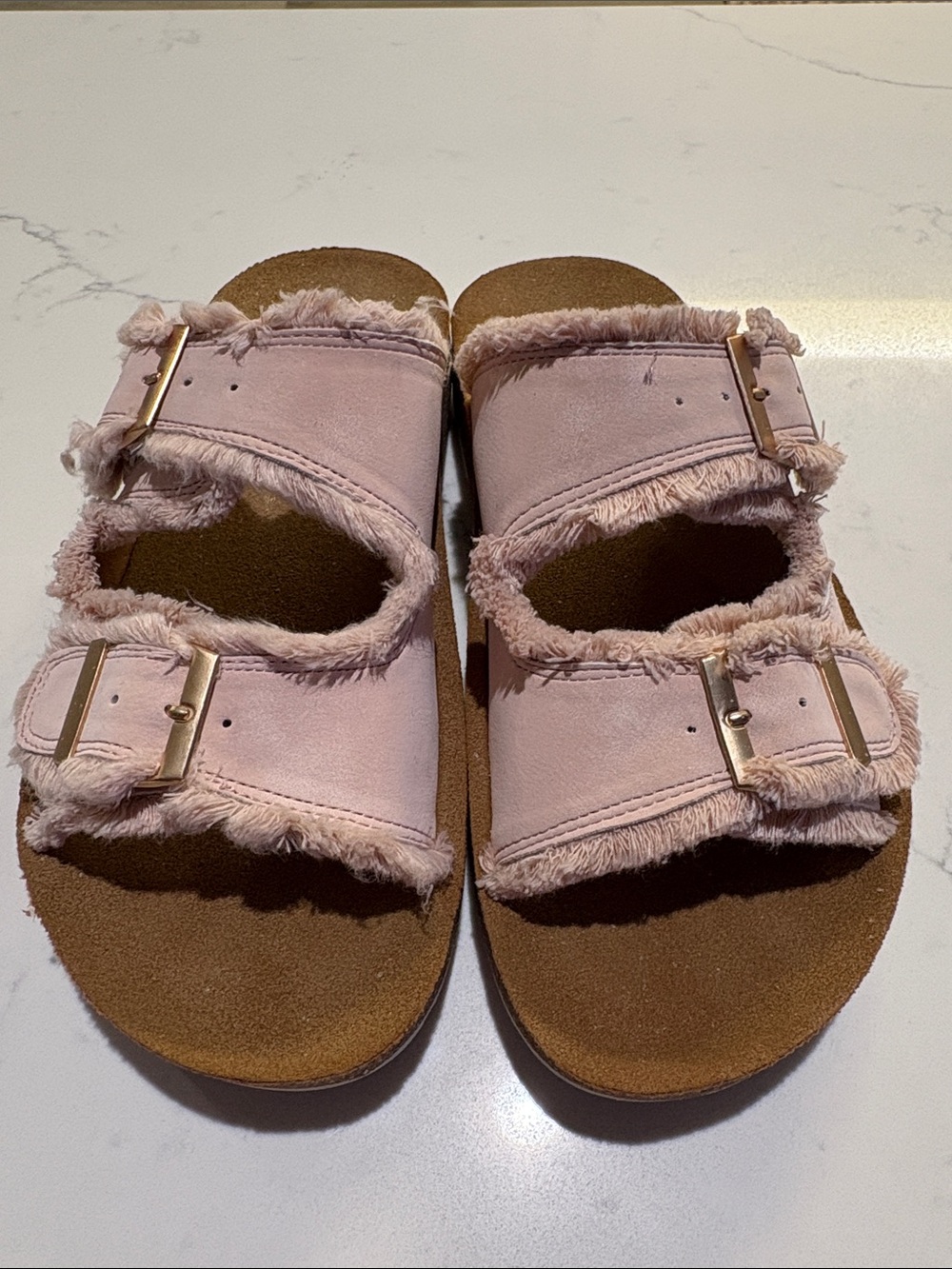 Women’s Pink Frayed Double-Buckle Comfort Sandals